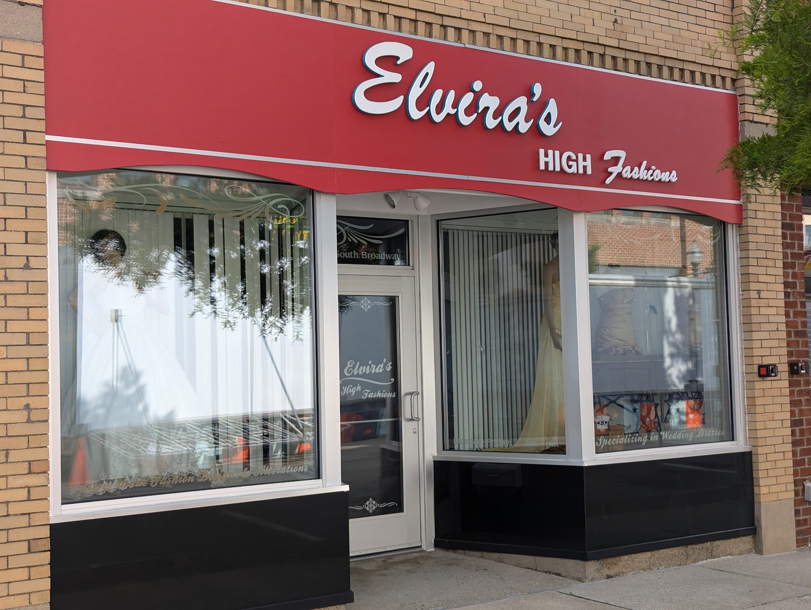 Lake Orion Vintage and Boutique Shopping