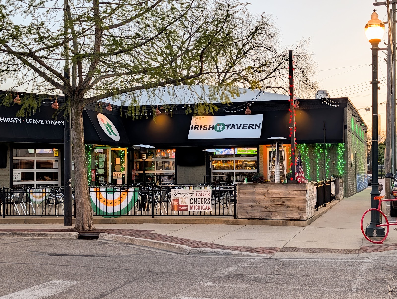 Irish Tavern Lake Orion in Lake Orion