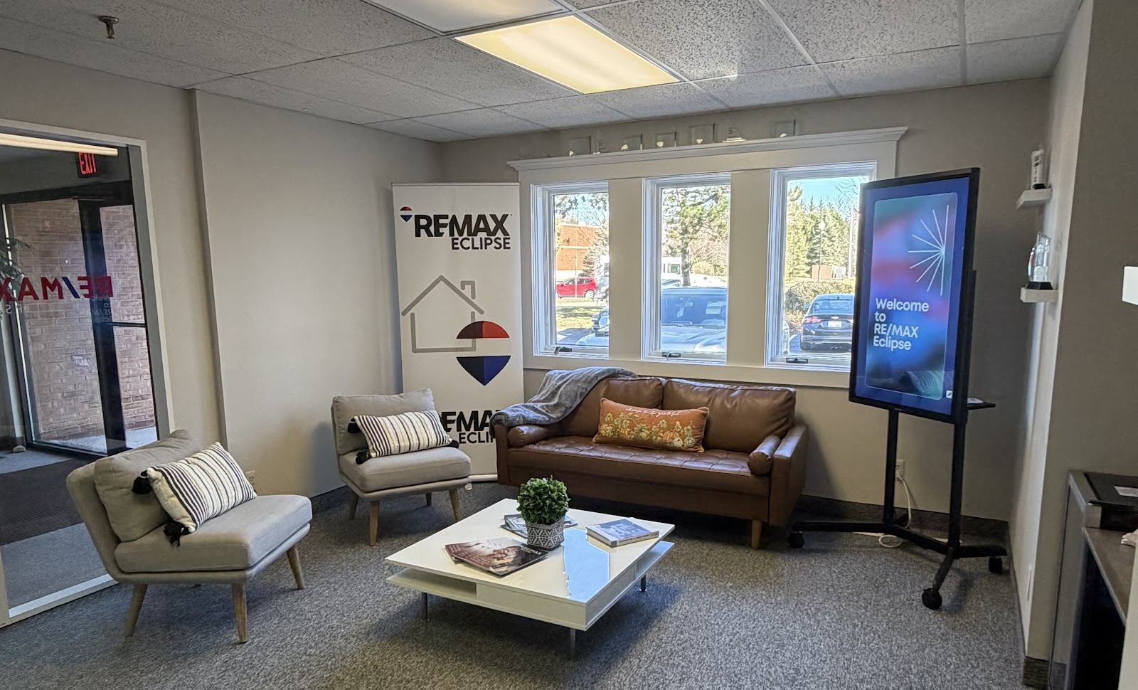 RE/MAX Eclipse - Lake Orion — photo