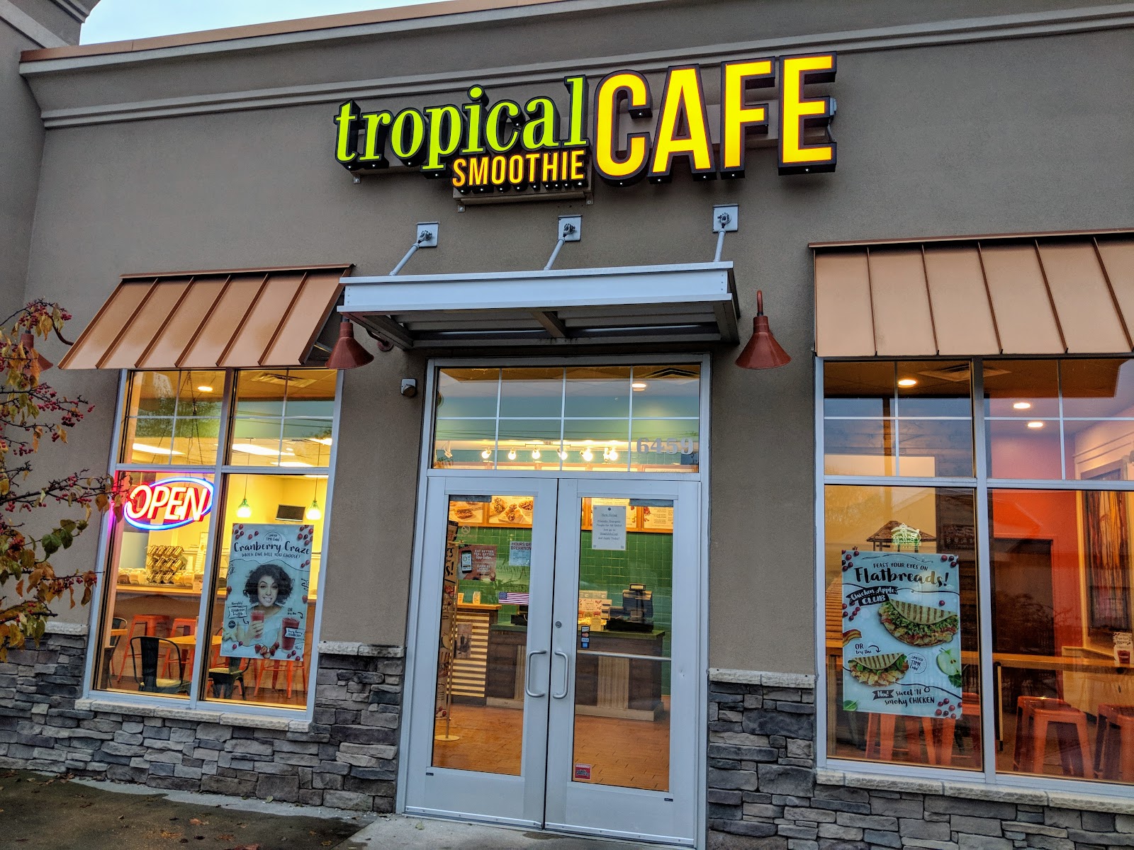 Tropical Smoothie Cafe in Lake Orion